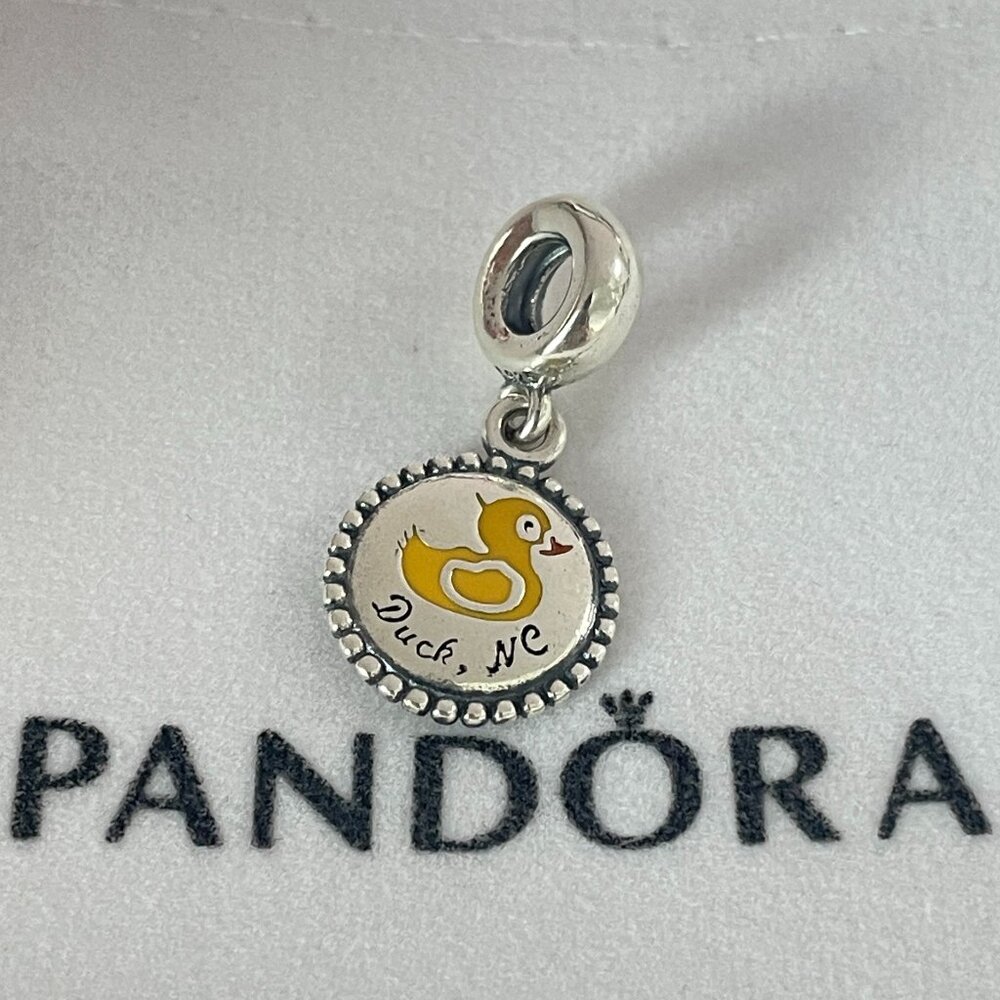 Pandora Duck, NC Charm ocean and sound sandwich Beach Travel Pendant